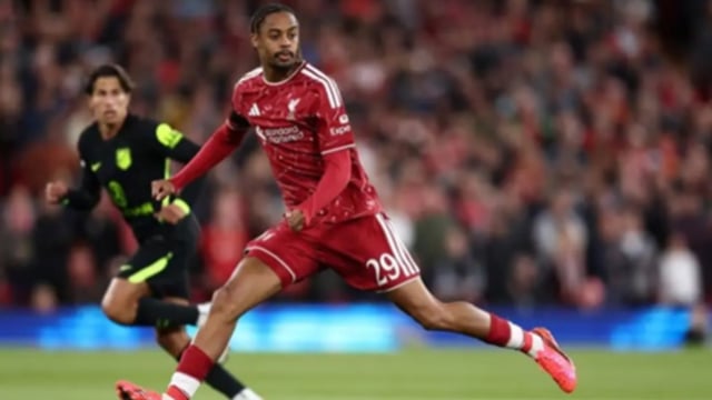 ليفربول يتغلب على أتلتيكو مدريد بثنائية في دوري أبطال أوروبا