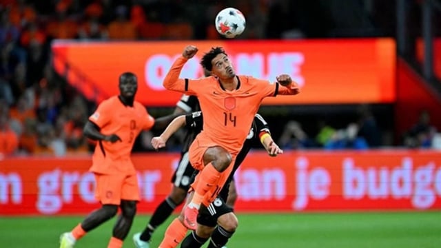 هولندا تتغلب على صربيا بهدفين لهدف في دوري الأمم الأوروبية