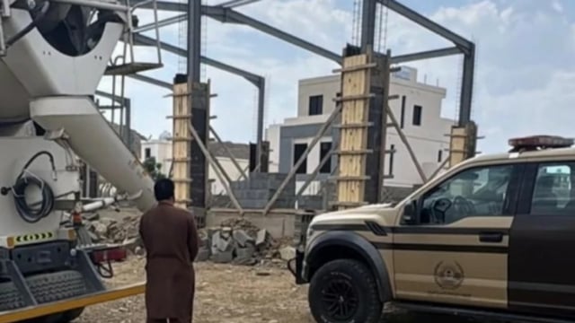ضبط مقيم من الجنسية الباكستانية لتلويثه البيئة في منطقة عسير