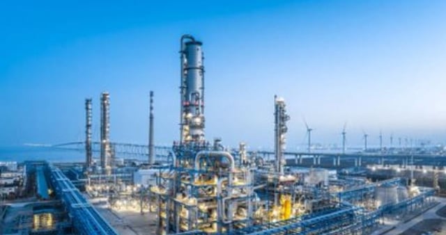 وزارة الصناعة تعالج 788 طلبًا لخدمة الفسح الكيميائي خلال أغسطس 2026