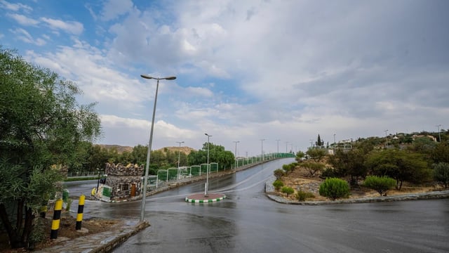 الدفاع المدني يدعو إلى توخي الحيطة إثر الحالة المناخية التي تشهدها منطقة مكة