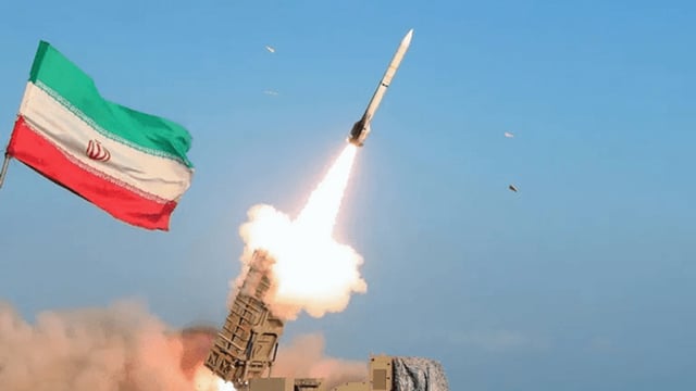 إيران تعلن تحديث دفاعاتها الجوية لمواجهة التهديدات المحتملة
