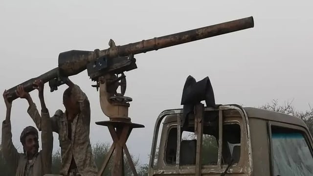 الجيش اليمني: بدء هجوم معاكس في جبهة جنوب الجراحي بمحافظة الحديدة