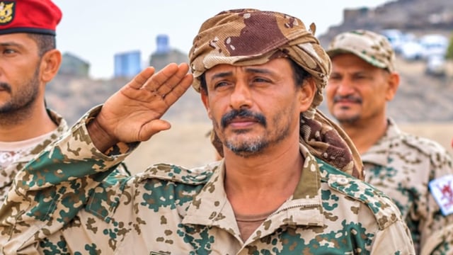 ميليشيا الحوثي تفجر منازل تابعة لعسكريين ومدنيين