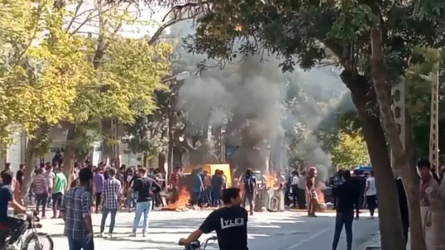 خبير بالشأن الإيراني: أمريكا تراهن على الوضع الداخلي في طهران