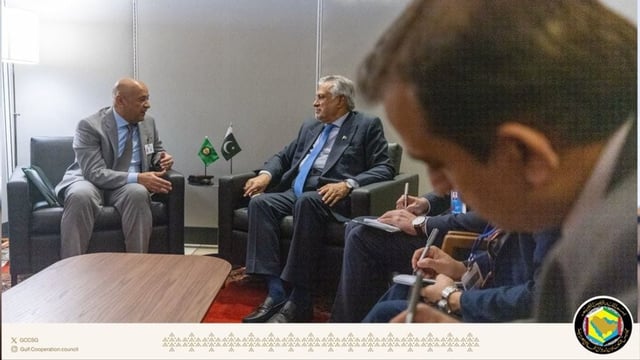 أمين عام مجلس التعاون يبحث مع وزير خارجية باكستان تطورات المنطقة