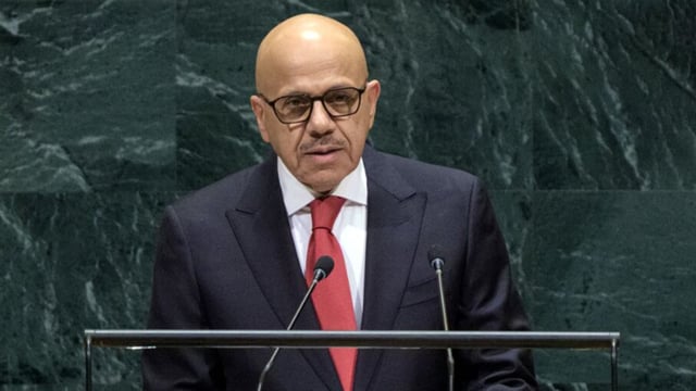 وزير خارجية البحرين: نرفض أي نظام للتصاريح أو الرسوم على مرور السفن عبر هرمز