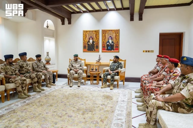 التحالف الإسلامي العسكري لمحاربة الإرهاب وعُمان يبحثان بناء شراكة نوعية في محاربة الإرهاب والأمن البحري