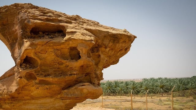 صخرة عنترة في القصيم تستحضر قصة الشاعر الجاهلي وعبلة