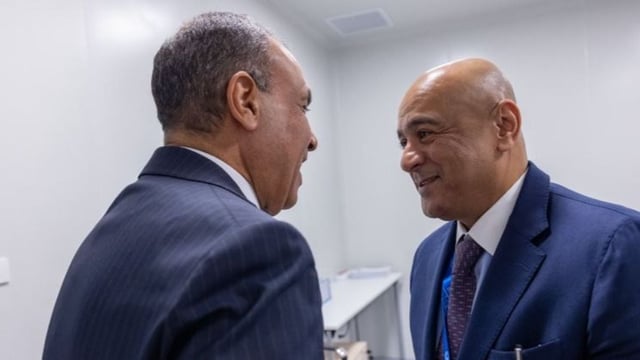 «البديوي» يبحث مع وزير الخارجية المصري العلاقات الخليجية المصرية وتطورات الأوضاع في المنطقة