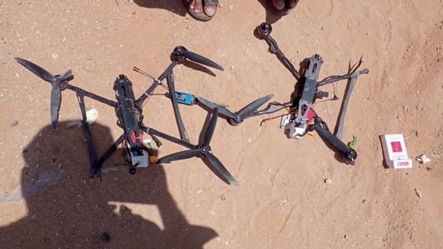 الدفاعات الجوية اليمنية تسقط 4 طائرات مسيرة حوثية شرق الجوف