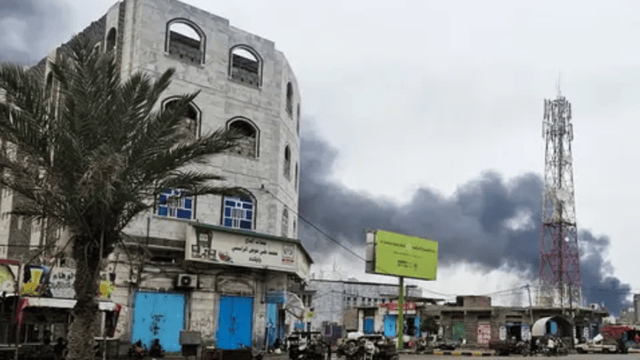 خبير: عملية «فجر اليمن» أربكت مليشيا الحوثي ومحاولاتها للدفاع مصيرها الفشل