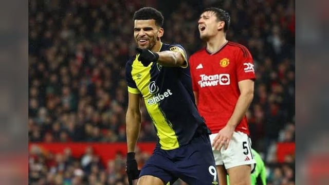 بورنموث يكتسح مانشستر يونايتد بثلاثية في أولد ترافورد بالدوري الإنجليزي