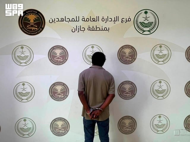 القبض على مقيم في جازان نقل 6 مخالفين لنظام أمن الحدود