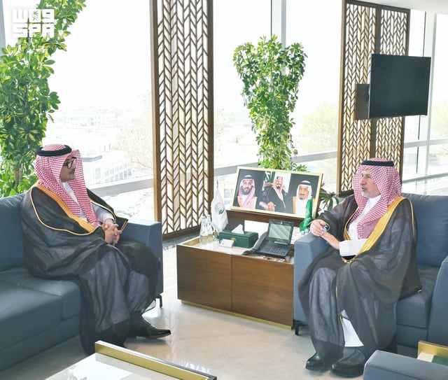 «الربيعة» يبحث مع سفير المملكة في سوريا مستجدات العمل الإنساني