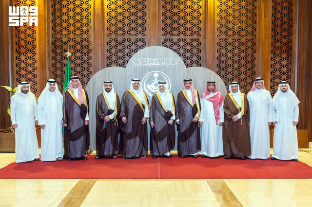 أمير الشرقية يستعرض أعمال غرفة حفر الباطن ويشيد بمقوماتها الاقتصادية