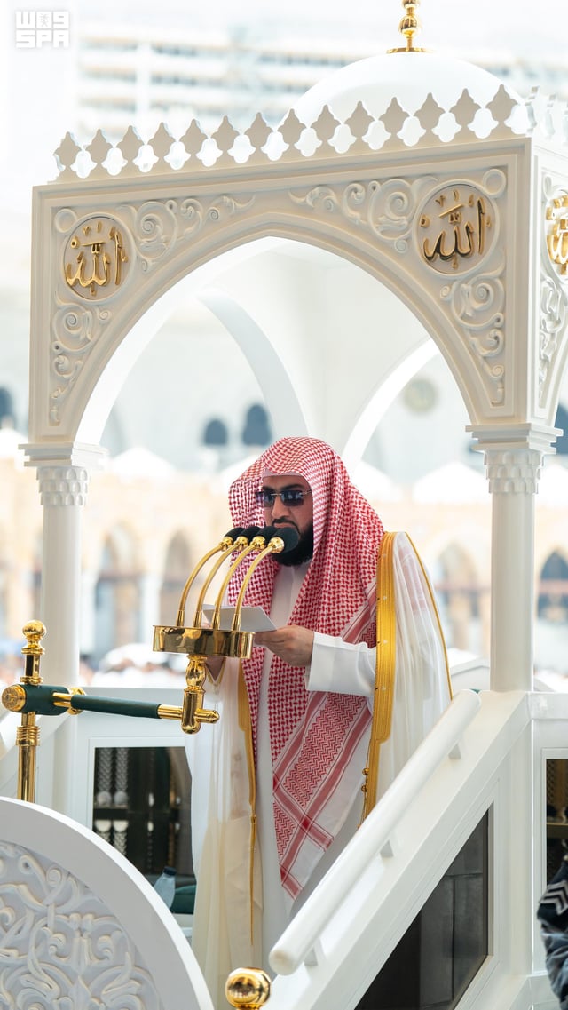 خطيب المسجد الحرام: من يجرؤ على استهداف بيت الله الحرام ومسجد نبيه لا يمت للإسلام بصلة وهذه الجماعة المارقة تتخذ الدين غطاء للفساد وترويع الآمنين