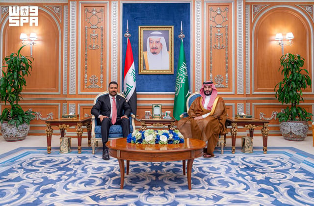 ولي العهد ورئيس الوزراء العراقي يناقشان تطورات الأحداث الإقليمية وتعزيز التنسيق الأمني