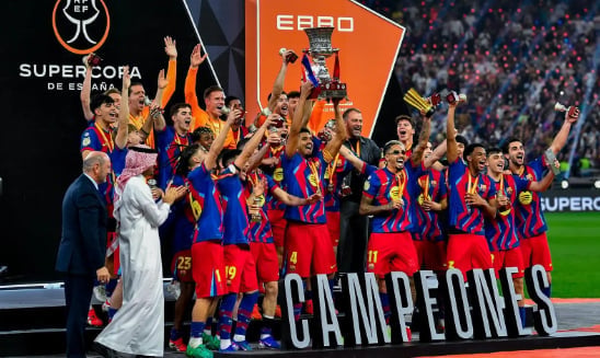 برشلونة يحسم السوبر الإسباني في جدة ويُسقط ريال مدريد بثلاثية مثيرة