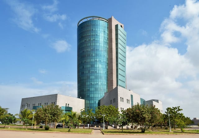 جامعة جازان تشارك في معرض الدفاع العالمي 2026 بالرياض
