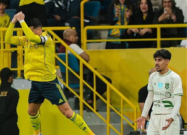 النصر يكتسح الحزم برباعية ويتصدر "دوري روشن"

