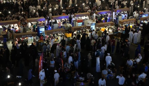  فعاليات عيد الفطر في جدة التاريخية ترسم مشهدًا احتفاليًا يجمع الأصالة والابتكار