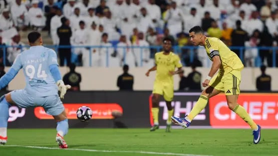 النصر يتخطى الأخدود ويواصل تصدره "دوري روشن"