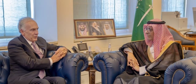 وكيل وزارة الخارجية ومبعوث أمين الأمم المتحدة يبحثان الأوضاع الإقليمية
