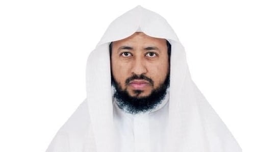 محامٍ يوضح: الموظف غير ملزم بالرد على رسائل واتصالات العمل بعد انتهاء الدوام